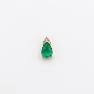 Dije Esmeralda Lagrima con Tiara de Diamantes Oro 18k