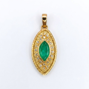 Dije Marquise Textura filigrana con Esmeralda y Oro 18k