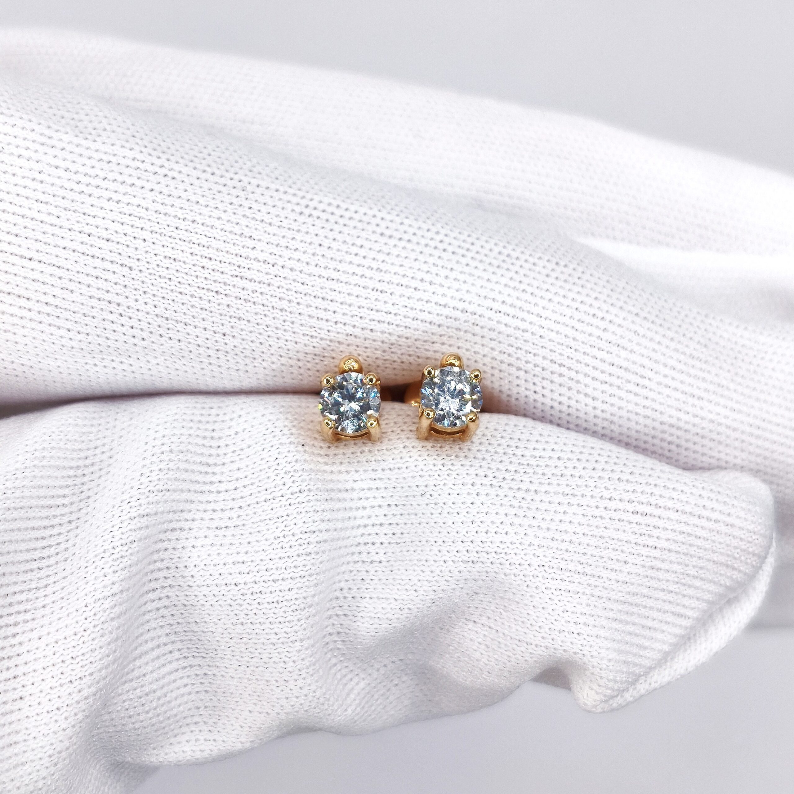 Topos de Diamante redondo Oro 18k - Imagen 3