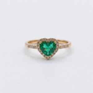Anillo halo Corazon esmeralda verde vivido Oro 18k
